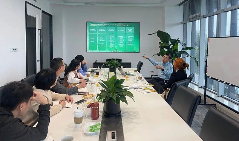 巴西國家植物保護(hù)產(chǎn)品協(xié)會專家訪問新朝陽，共探生物農(nóng)業(yè)合作新機(jī)遇